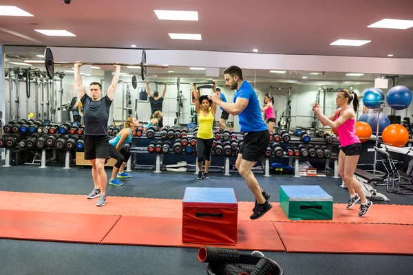 Fit people working out — Stock Photo, Image