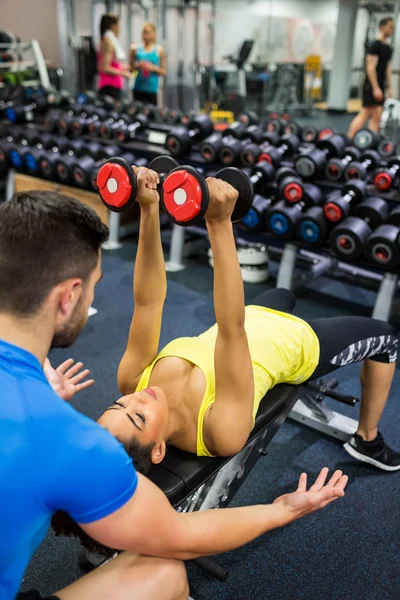 Fit mensen uit te werken — Stockfoto