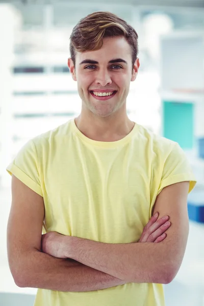 Sorridente crestivo uomo d'affari — Foto Stock