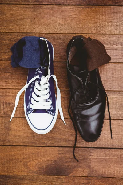 Two different shoes — Stock Photo, Image