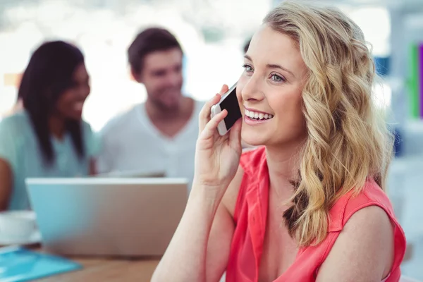 Mujer de negocios creativa sonriente —  Fotos de Stock