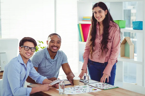 Kreativ-Team trifft sich — Stockfoto