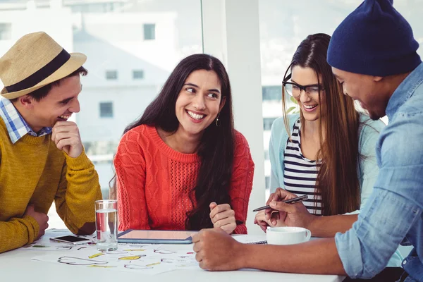 Kreativ-Team trifft sich — Stockfoto