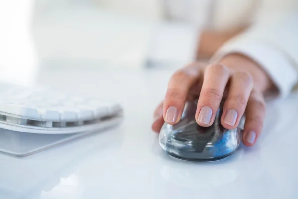 Close up of a woman using a mouse — Stock Photo, Image