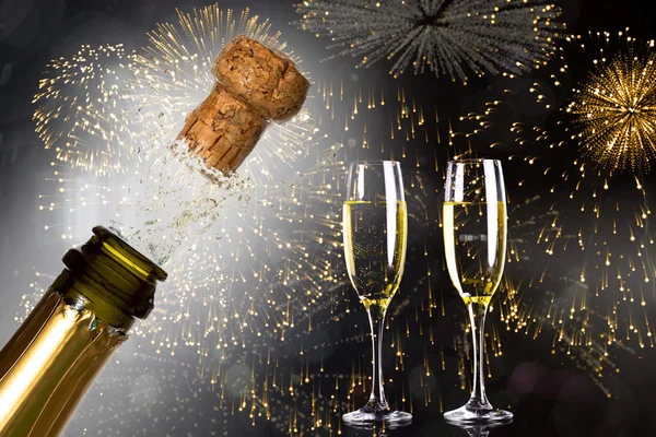 Immagine composita di primo piano di champagne sughero popping — Foto Stock