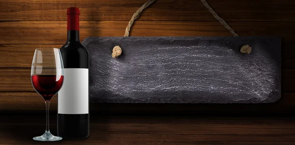 Композитное изображение красного вина — стоковое фото
