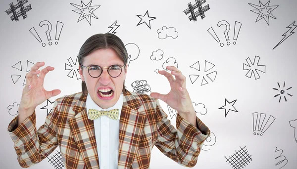 Wütender geeky Hipster blickt in die Kamera — Stockfoto