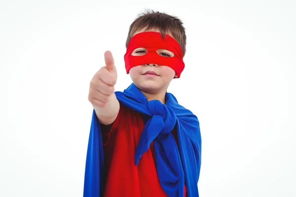Gemaskerde jongen voorwenden om superheld — Stockfoto
