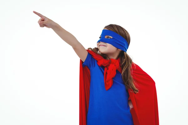 Menina mascarada fingindo ser super-herói — Fotografia de Stock