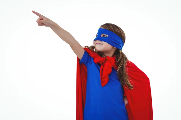 Chica enmascarada fingiendo ser superhéroe — Foto de Stock