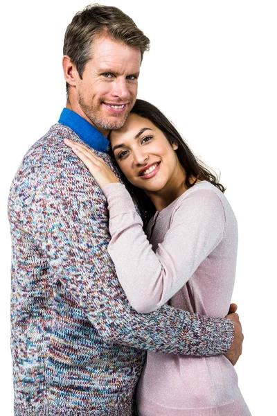 Портрет обнимающей пары — стоковое фото