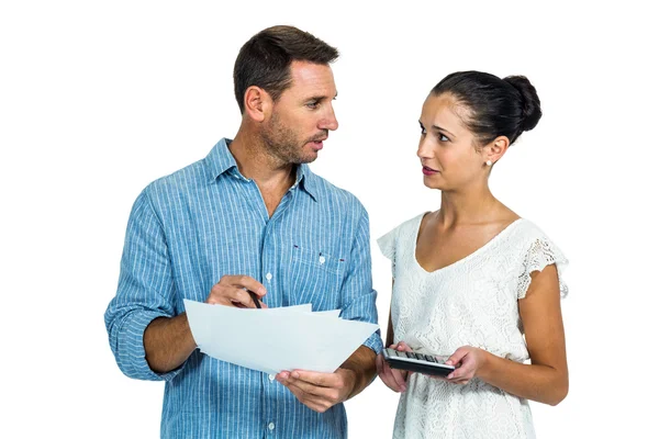 Worried couple calculating bills — Stock Photo, Image