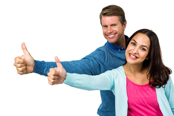 Sorrindo casal mostrando thumps up sinal — Fotografia de Stock