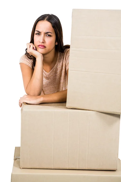 Retrato de mujer con cajas — Foto de Stock