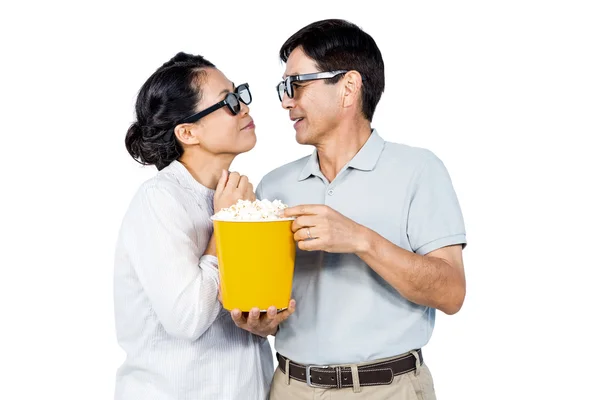 Paar lettend op een 3D-film — Stockfoto