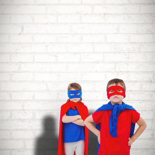 Děti, předstírá, že superhrdinové — Stock fotografie
