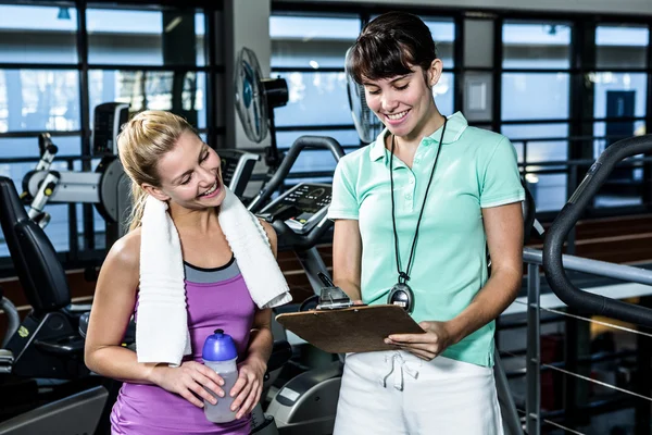 Trainerin und Klientin — Stockfoto