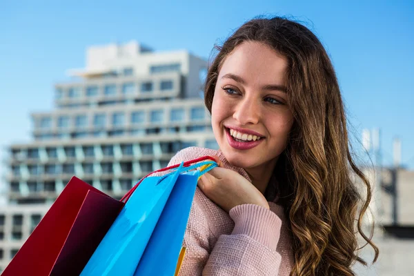 젊은 여자 쇼핑 하다 — 스톡 사진