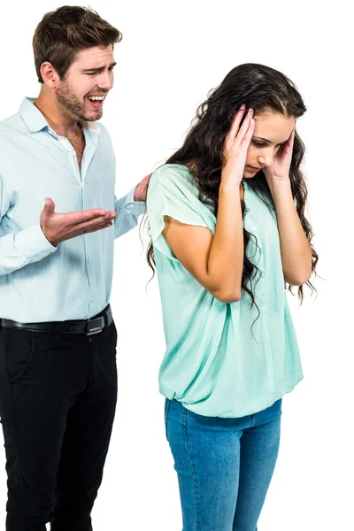 Pareja no sonriente discutiendo —  Fotos de Stock