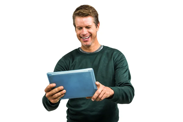 Glimlachende man met Tablet PC — Stockfoto