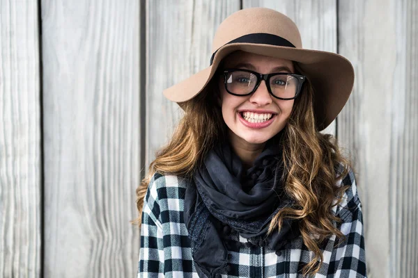 Menina bonita sorrindo — Fotografia de Stock