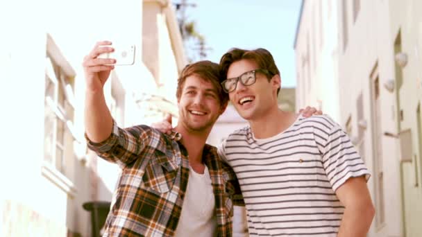 Smiling hipster friends taking selfie — Stok Video