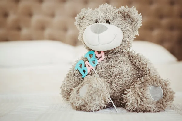 Teddybeer en baby — Stockfoto