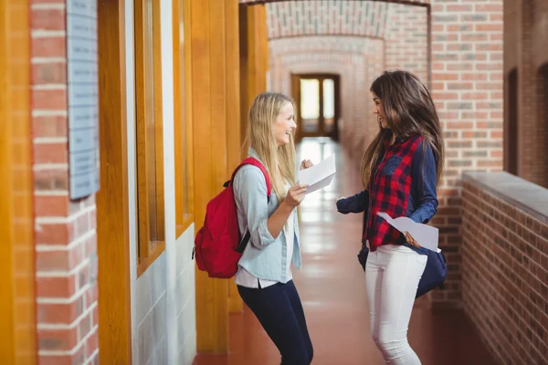 Excited students receiving results — Stock Photo, Image