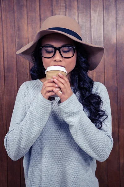 Asian woman drinking by disposable cup — Stock Photo, Image