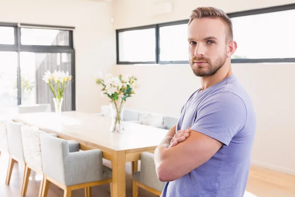 Handsome man with arms crossed — Stock Photo, Image