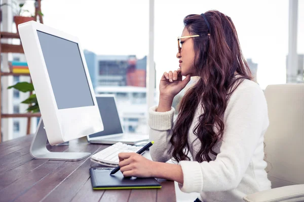 Asian woman using digital board — Stock Photo, Image