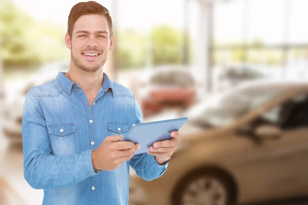 Man holding digital tablet — Stock Photo, Image