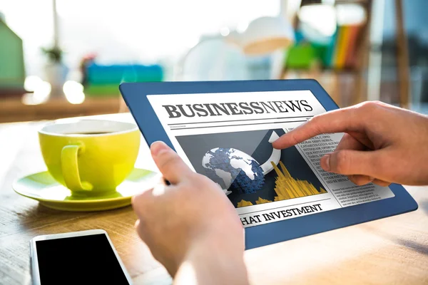 Businessman using tablet — Stock Photo, Image