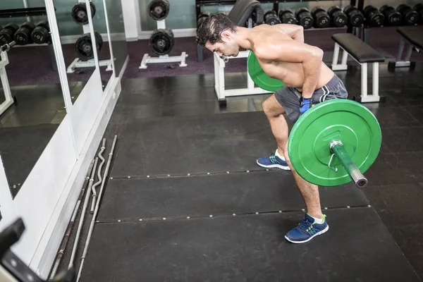 Ανύψωσης barbell shirtless άνθρωπος — Φωτογραφία Αρχείου