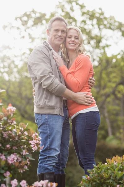 Portrait of cute couple hugging — Stock Photo, Image