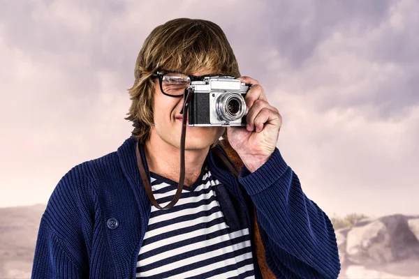 Hipster tirando foto — Fotografia de Stock