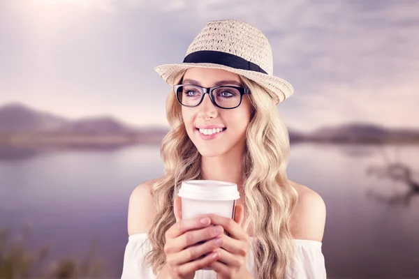 Hipster holding take-away cup — Stock Photo, Image