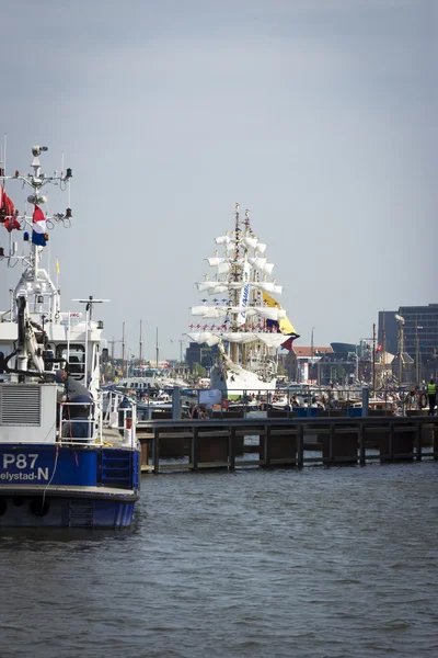 Puerto de Ámsterdam, Holanda Septentrional / Países Bajos - 23-08-2015 — Foto de Stock