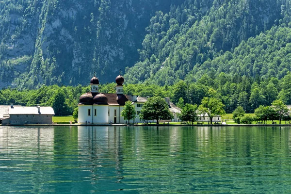 Jezioro Koenigsee w Niemczech — Zdjęcie stockowe