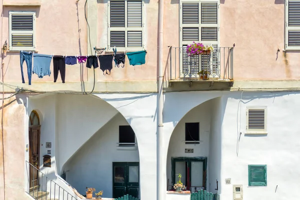 Casa tipică italiană — Fotografie, imagine de stoc