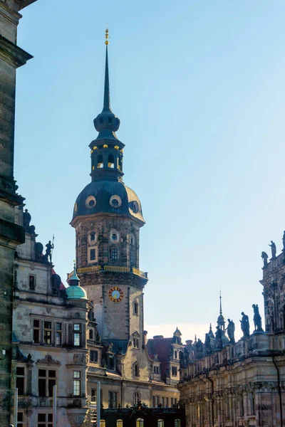 Nejsvětější Trojice nebo Hofkirche v Drážďanech — Stock fotografie