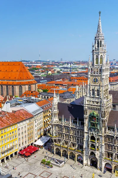 Marienplatz och nya stadshuset i München — Stockfoto