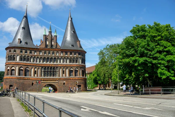 Holsten Gate in Luebeck — Stock Photo, Image