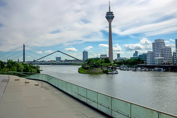 Panoramiczny widok na Dusseldorf — Zdjęcie stockowe