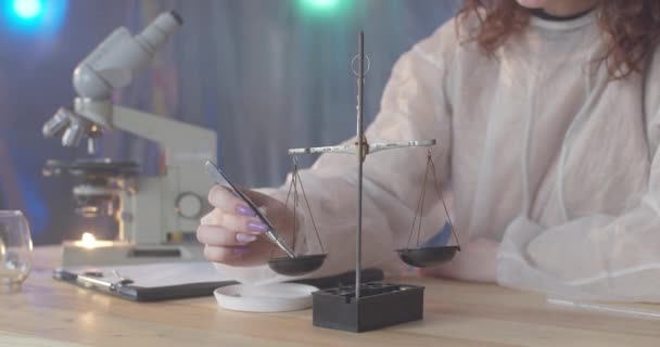 Close Girl Scientist Puts Small Object Scales Tweezers Medic Weighing — Stock Video