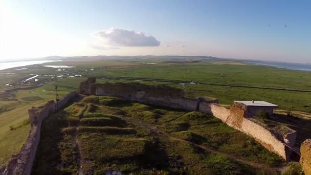 Enisala bolwerk luchtfoto — Stockvideo