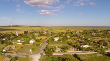 uçan küçük bir köy Romanya üzerinden