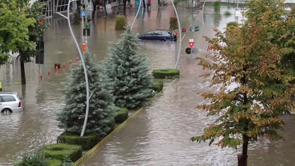 Δρόμοι πλημμύρισαν — Αρχείο Βίντεο