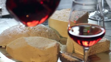 Peynir ve Şarap