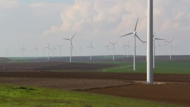 Windturbines — Stockvideo